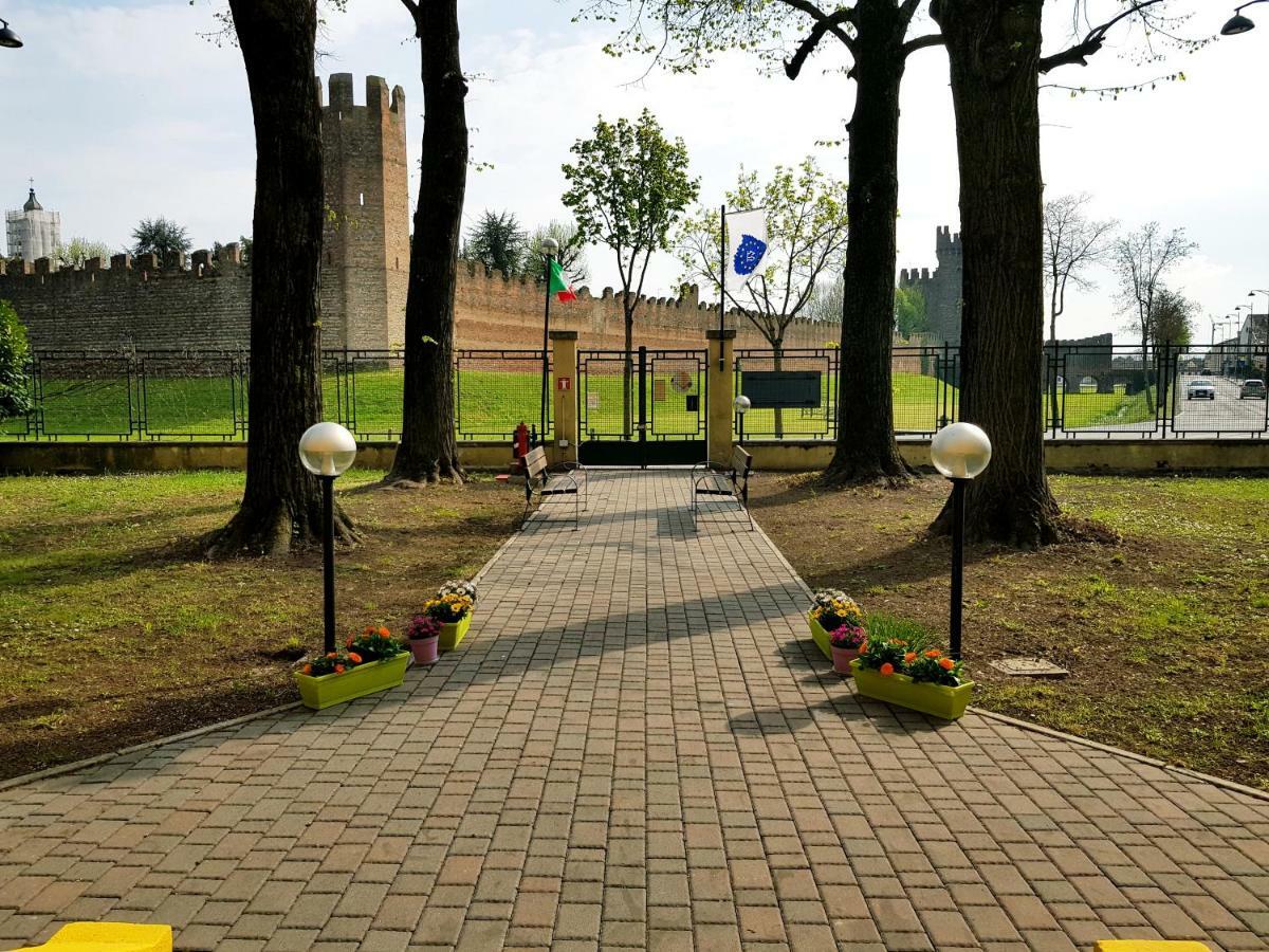 Ostello Citta' Murata Montagnana  Ngoại thất bức ảnh